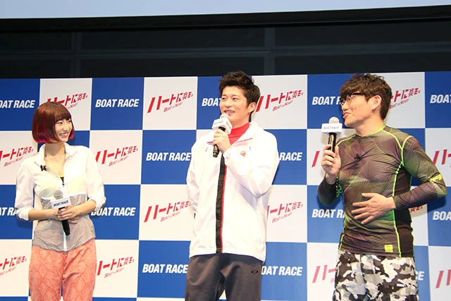 イベント中、ギャグを連発し田中から「絶好調ですね!」とツッコまれていた飯尾