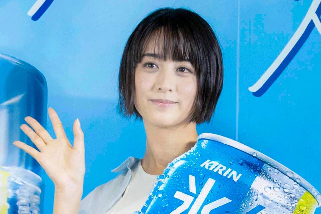 新婚の山本美月が『氷結』リニューアル発表会に出席「果実感がすごい。大切な方と一緒に味わって」