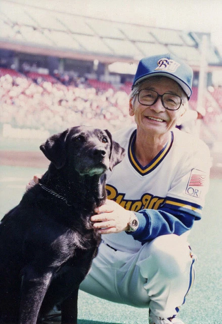 1998年のオリックスvsダイエー戦では、ラブラドール・レトリバーと共に始球式に参加。「何も言わなくてもボールを持ってきてくれてね、頭がいいね」