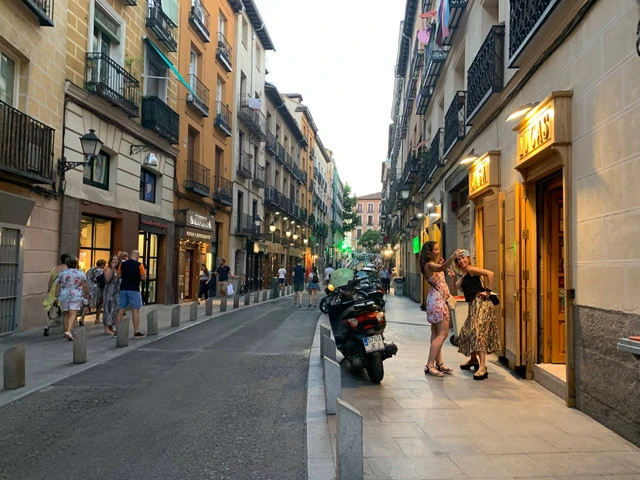 有名なバル通り「カバ・バハ通り」