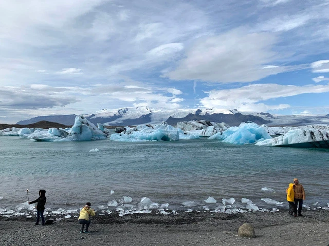 アイスランドの国土の約11%は氷河で覆われているのだそう