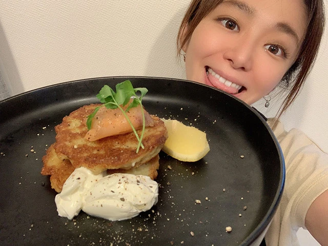 美人大国であり、じゃがいも大国であるベラルーシの料理「ドラニキ」