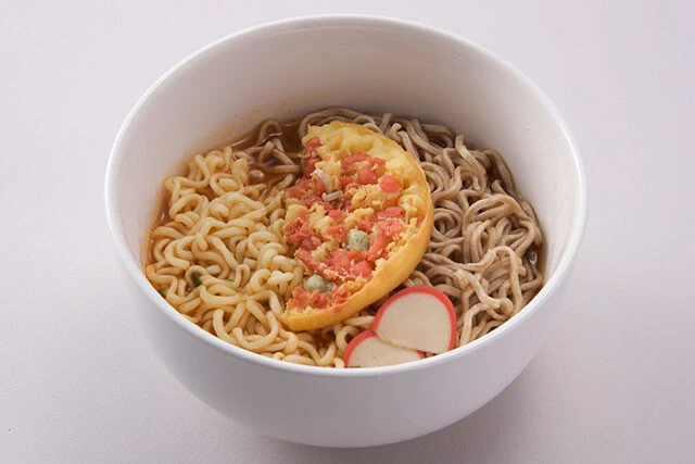 うまい七味をたっぷり入れたそばのような味に