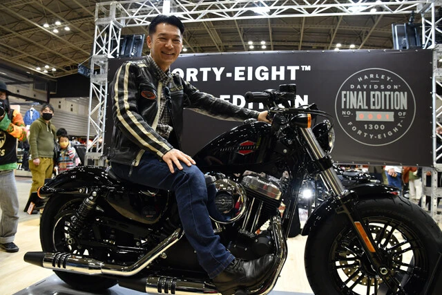 【第6位】ハーレーダビッドソン フォーティーエイト ファイナルエディション ヨコハマホットロッドカスタムショーでは、ハーレーダビッドソンジャパンの野田社長自ら乗り込み登場。価格は179万9600~183万400円。ちなみに日本限定の1300台は即日完売したというから驚く!