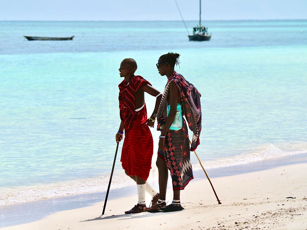 マサイ族も現れるヌングイ・ビーチ