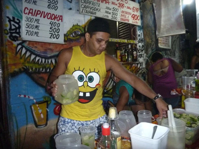 シェイクするお兄さん