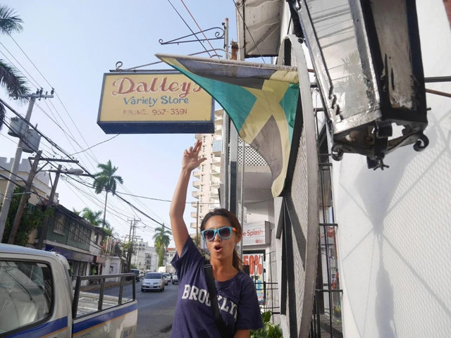 ジャマイカでガンフィンガー！　ＰＯＷ　ＰＯＷＰＯＷ！