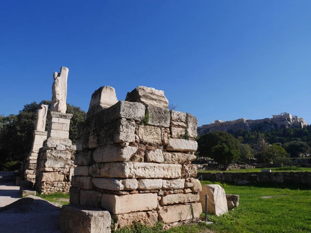 遺跡のブロックがフェタチーズに似てると思うのは私だけ？