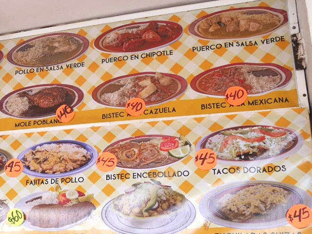 メニューの右側・上から２番目にあるのがビステック・ア・ラ・メキシカーナ