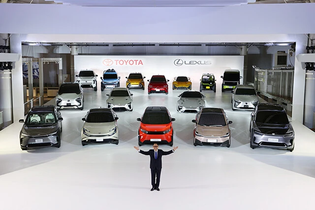世界販売台数の新目標は３５０万台！ トヨタ「ＥＶアピールの本気度 