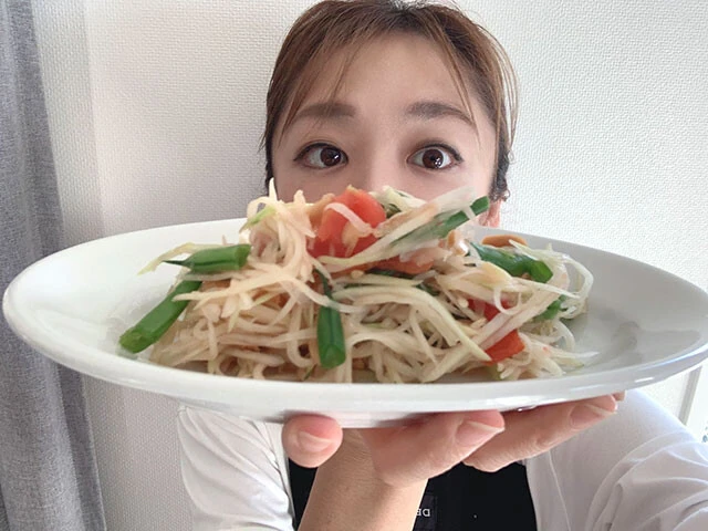 青パパイヤに出会ったら挑戦したい！　激辛サラダ「ソムタム」