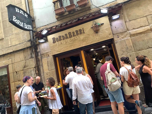 サン・セバスチャンで人気のお店「ＢＯＲＤＡ　ＢＥＲＲＩ」