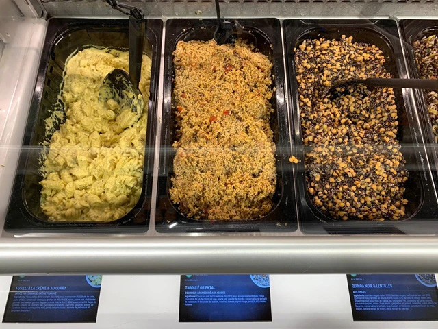 真ん中が、フランスのスーパーで売っていた「タブレオリエンタル」