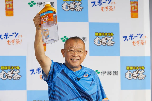 笑福亭鶴瓶が『健康ミネラルむぎ茶』イベントで熱中症の危機告白「ＣＭやっといてなったらしゃーない」