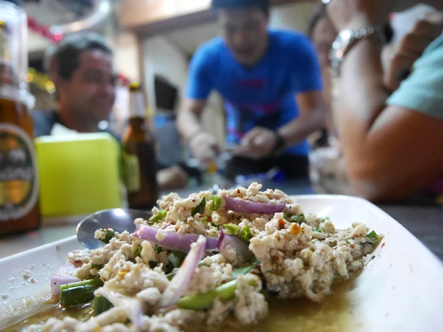 タイで食べたラープガイ