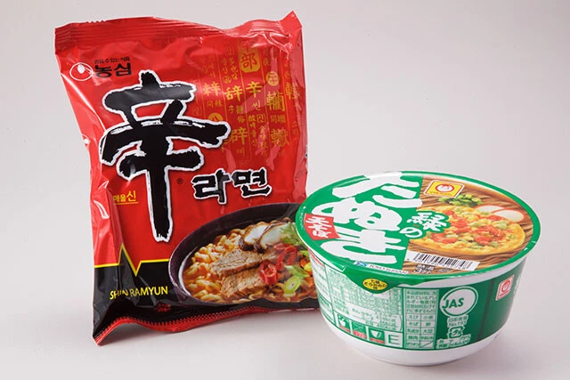 辛ラーメン（農心）×緑のたぬき天そば（東洋水産）