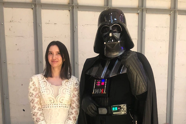 市川紗椰、ダース・ベイダーに生まれ変わったウクライナのレーニン像に「現代思想の渋滞のような作品」