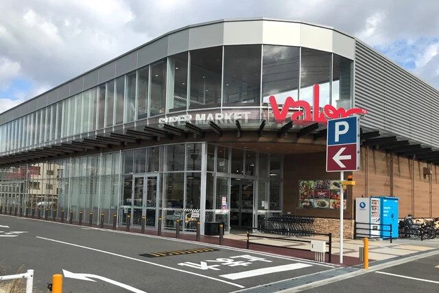 店内にはＰＢ「バローセレクト」「バロープラス」の商品が多い