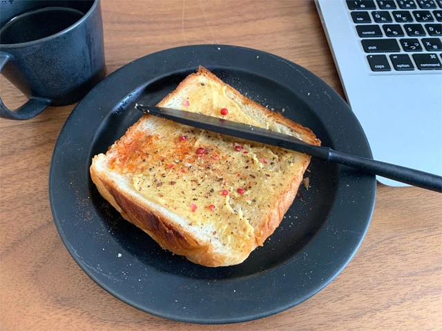 仕事の合間にフムストースト