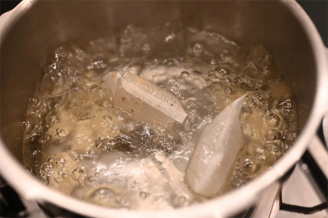 プカプカとバクテーの素が泳いでいる