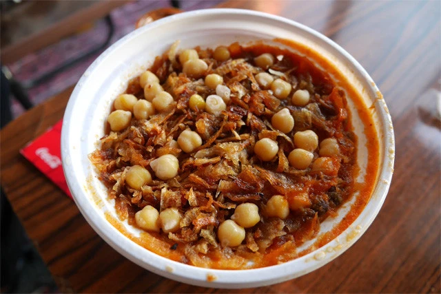 カイロで食べたコシャリ。店によってレシピが異なる