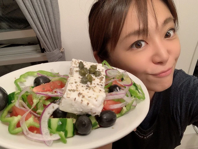 旅人マリーシャの世界一周紀行：第２９９回「話題の地中海式ダイエットにも！　ギリシャの『グリークサラダ』」