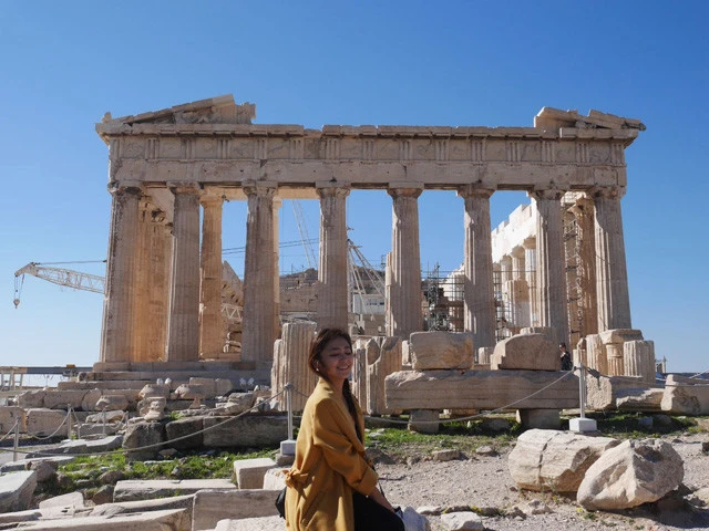 フェタチーズの見た目はどことなくギリシャの遺跡を彷彿とさせる?