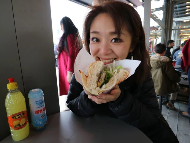 お好みで塩とレモン汁をかけていただきます!