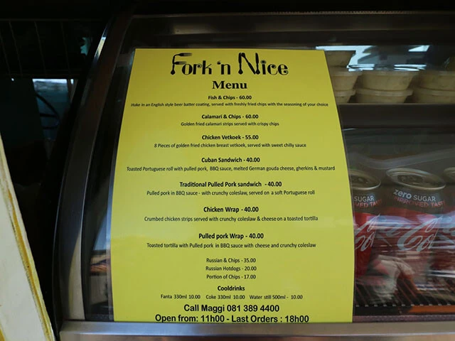 メニューにはキューバンサンドの文字が！