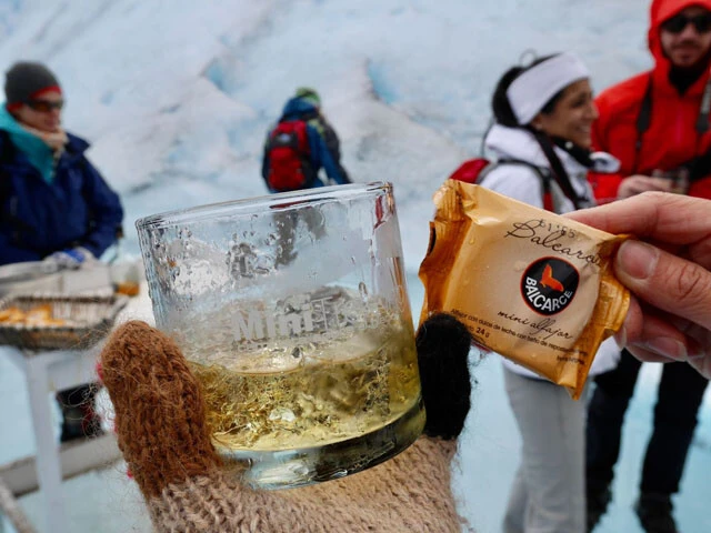 ウイスキー氷河ロック