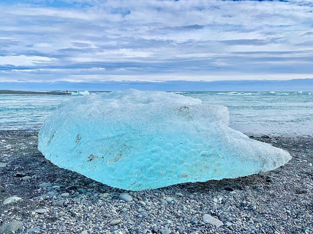 打ち上げられた流氷