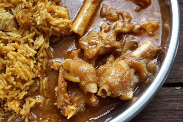 骨の周りの肉がとろとろ