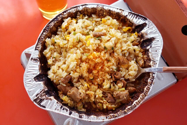 【ホルモン炒飯】ナガラ食品がまたやった！　うますぎ冷凍「ホルモン炒飯」：パリッコ『今週のハマりメシ』第４６回