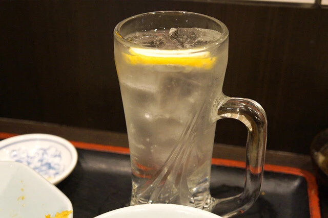 「酎ハイ」（３６０円）