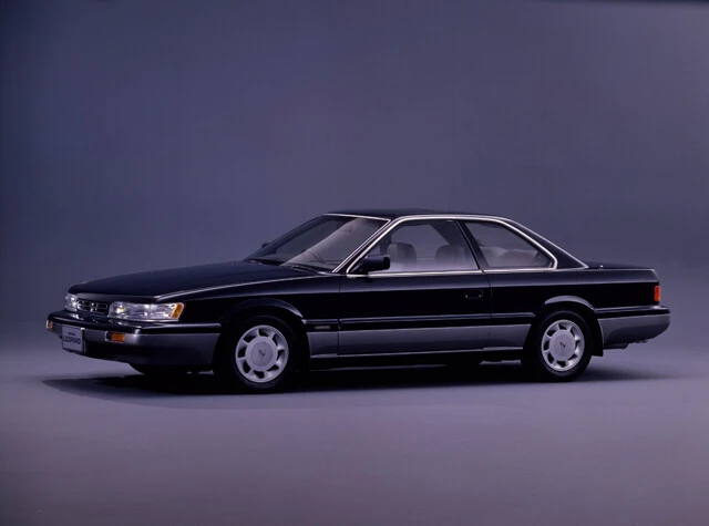 日産・レパード。初代シーマに新開発のエンジンを奪われた2代目レパードの後期型。残念ながら新車販売は低迷したが、中古市場で花が咲き、今も大人気