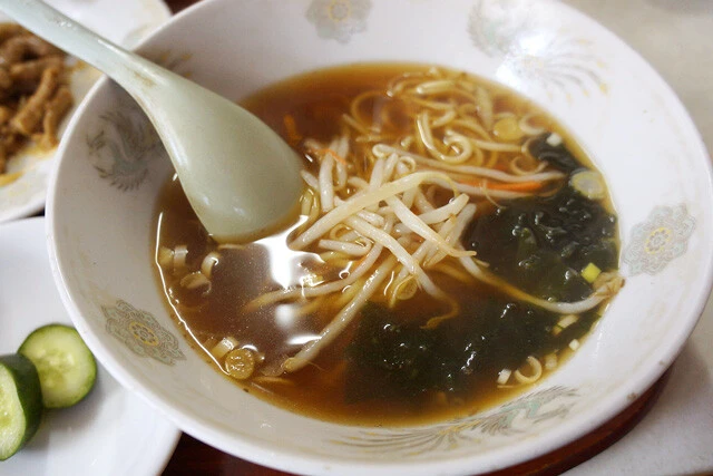 「半ラーメン」