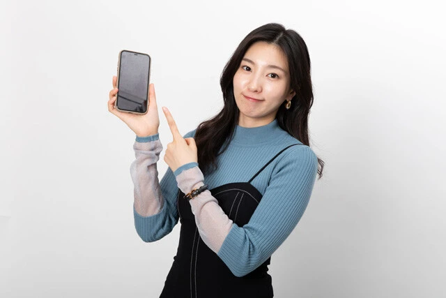 就寝前のスマホはダメです