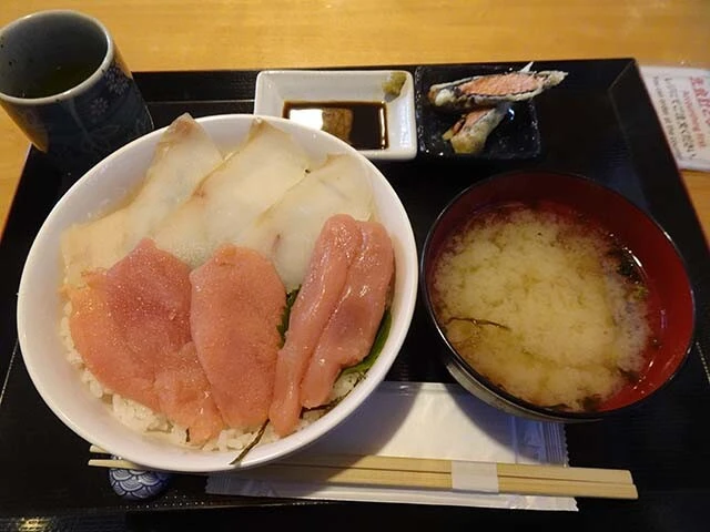 虎杖浜名物のたらこを満喫