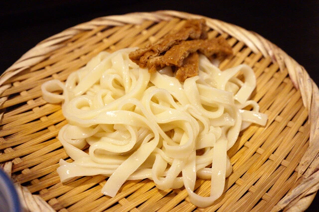 艶やかな麺