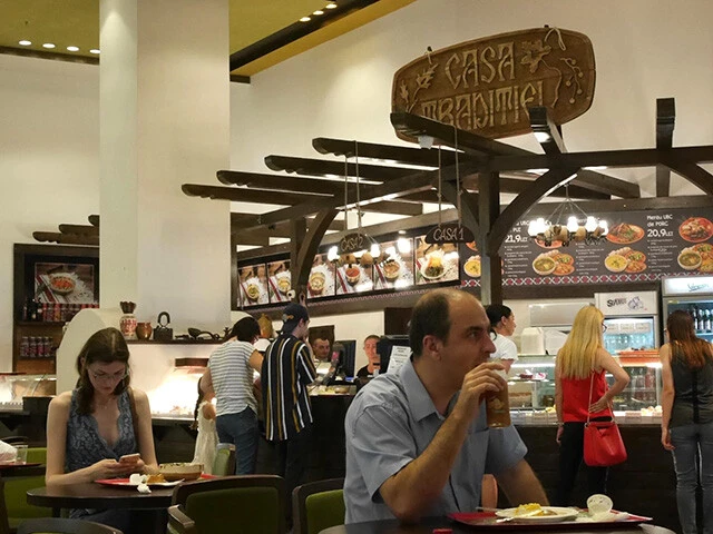 ルーマニア料理の店「Ｃａｓａ　Ｔｒａｄｉｔｉｅｉ」