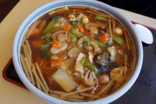 「八珍麺」（１０００円）