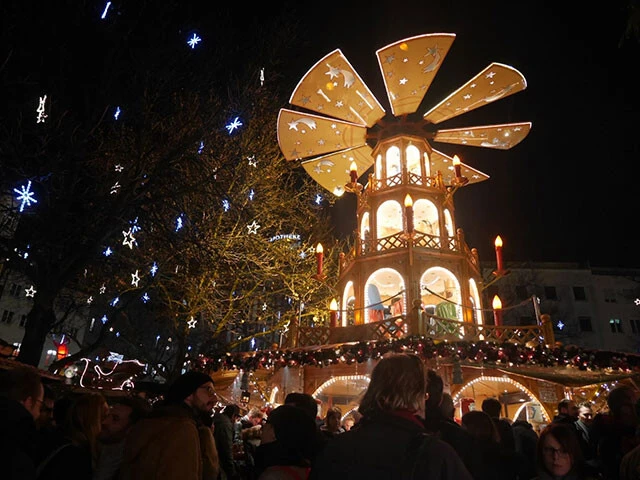 ドイツではツリーよりも歴史が長いクリスマスピラミッドに注目！