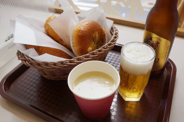 【カレーパン】２０２２夏のカレーパン祭りファイナル！　３種のカレーパン＆瓶ビール：パリッコ『今週のハマりメシ』第３７回