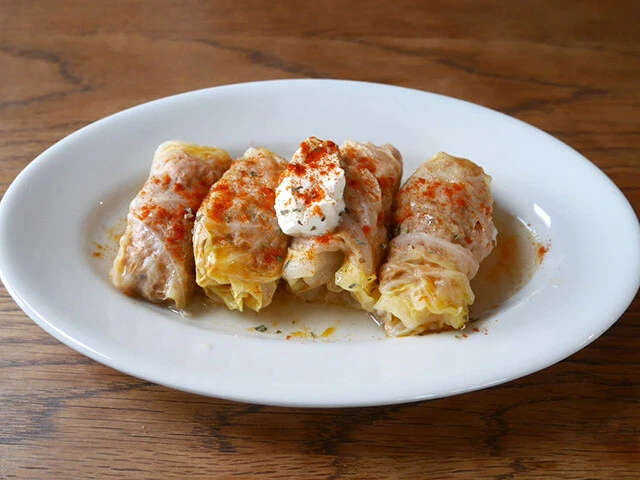 トッピングはサワークリームやパプリカパウダー、パセリなど！