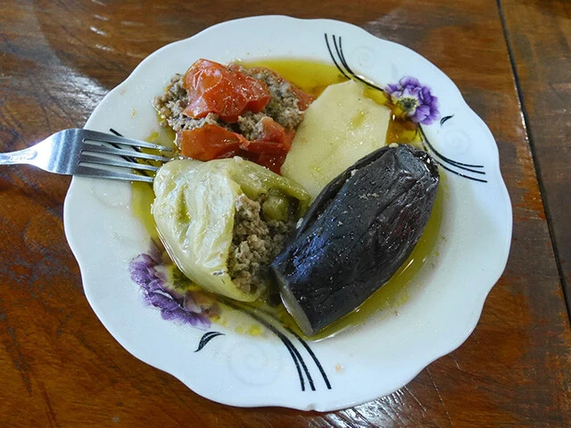 アゼルバイジャンで食べた「ドルマ」