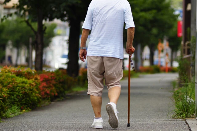 ４０代ですでに始まる"親の介護"　無知がゆえに家計破綻の危機も！