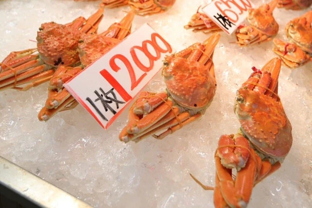 ウニ、サーモンは高騰でエビがお買い得？　年末年始を彩る高級水産物の価格動向を水産アナリストが解説！