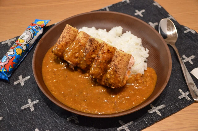 （１）うまい棒カツカレー
