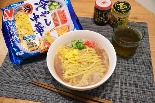 話題の冷凍冷やし中華を野島流カスタム! さっぱり味を生かしたラーメンからガッツリ系への味変マジックが絶品!「冷凍冷やし中華のラーメン」【B級フード研究家・野島慎一郎のバカレシピ】
