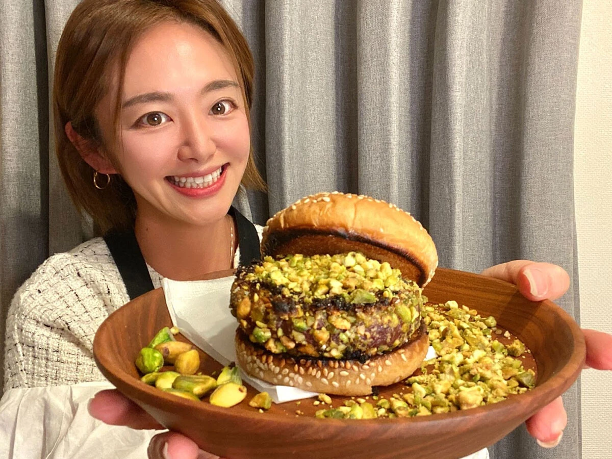 イタリア・シチリア島で見つけた馬肉のピスタチオバーガー。健康・美容・精力増強に効果大なファンタスティコなハンバーガー！